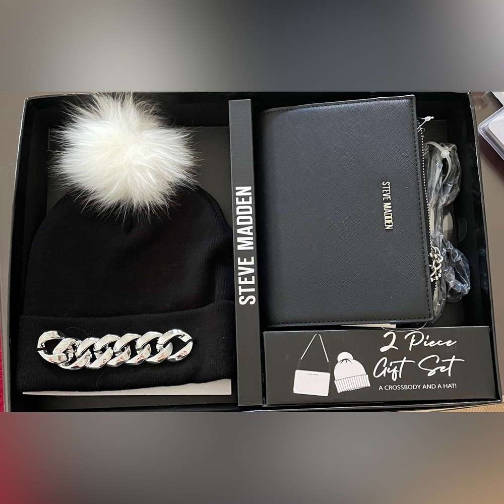 2 piece Steve Madden hat and crossbody bag